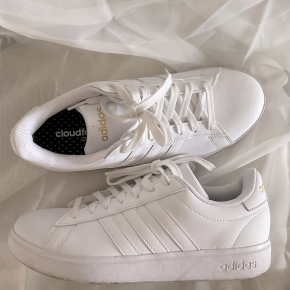 Adidas Women’s Grand Court 2.0 sneakers - Picture 3 of 7